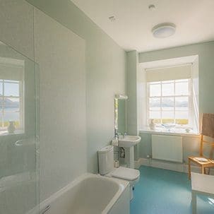 deluxe bathroom raasay house hotel skye