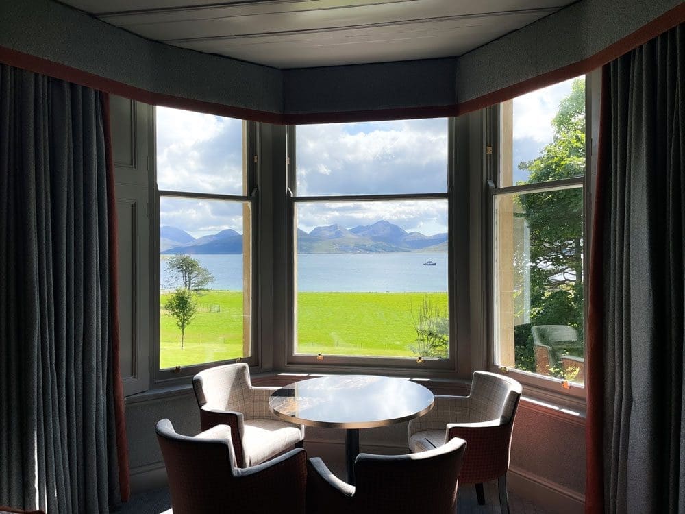 bay window deluxe room raasay